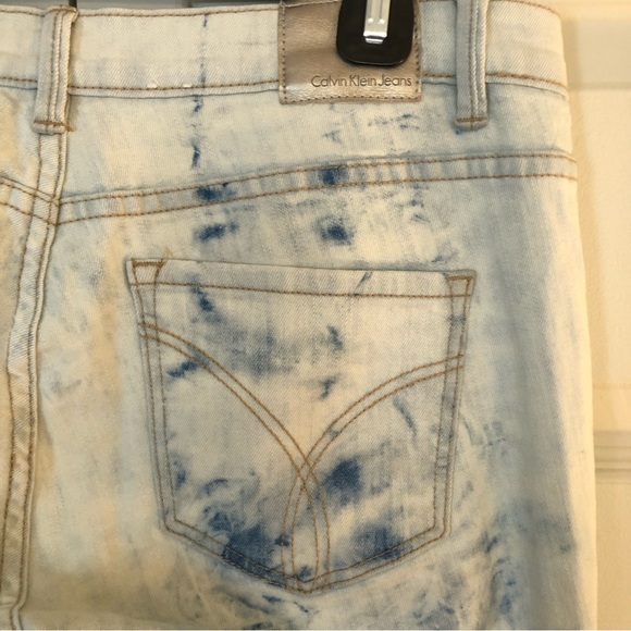 Calvin Klein Jeans. Tie dye, mid-rise, skinny jeans. Worn once. Size 30/10. $40 - Picture 3 of 3